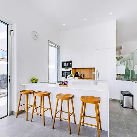 Larisa Callao Salvaje